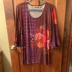 SOFT SURROUNDINGS Top size Large, Maroon, Orange, Black, Rust and Tan. PRETTY.